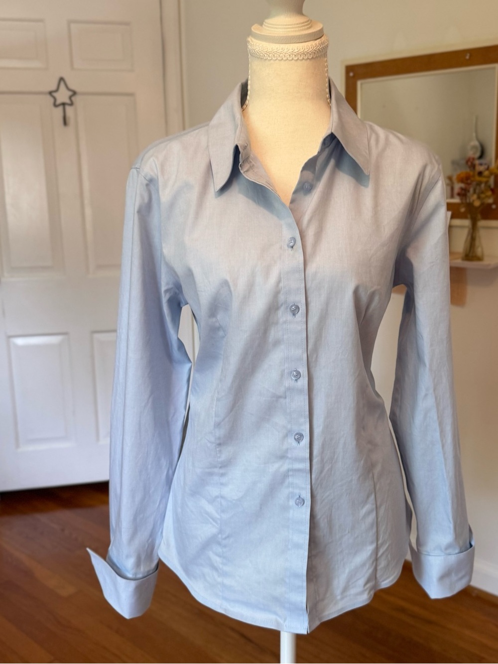 90s Minimalist Calvin Klein Non Iron Light Blue Button Up Fitted Shirt Size 8